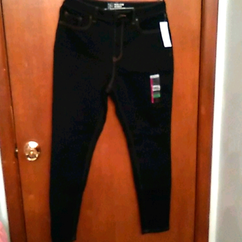 Women's high rise skinny jeans